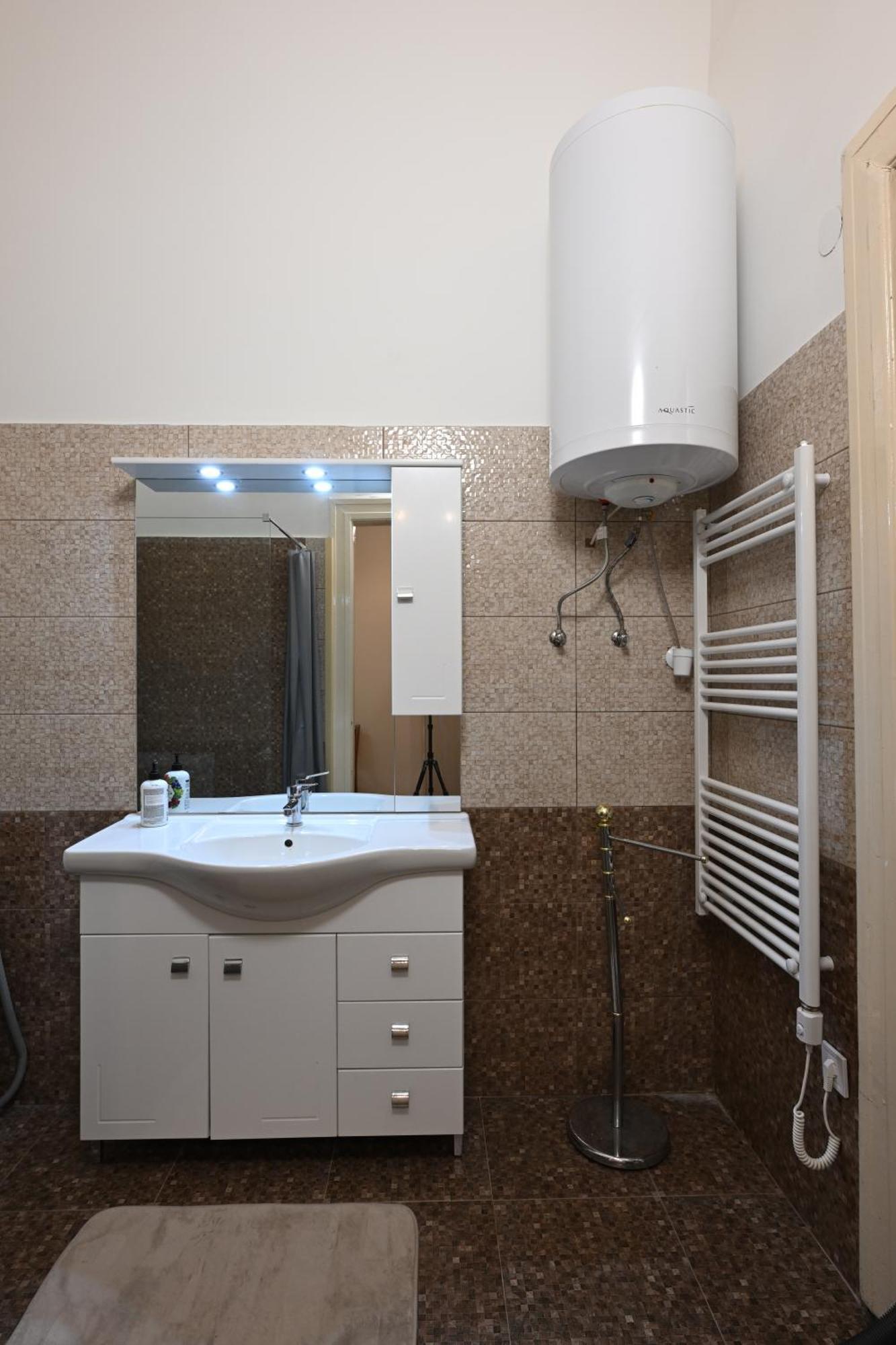 A Quiet Place In The Heart Of The Appartement *