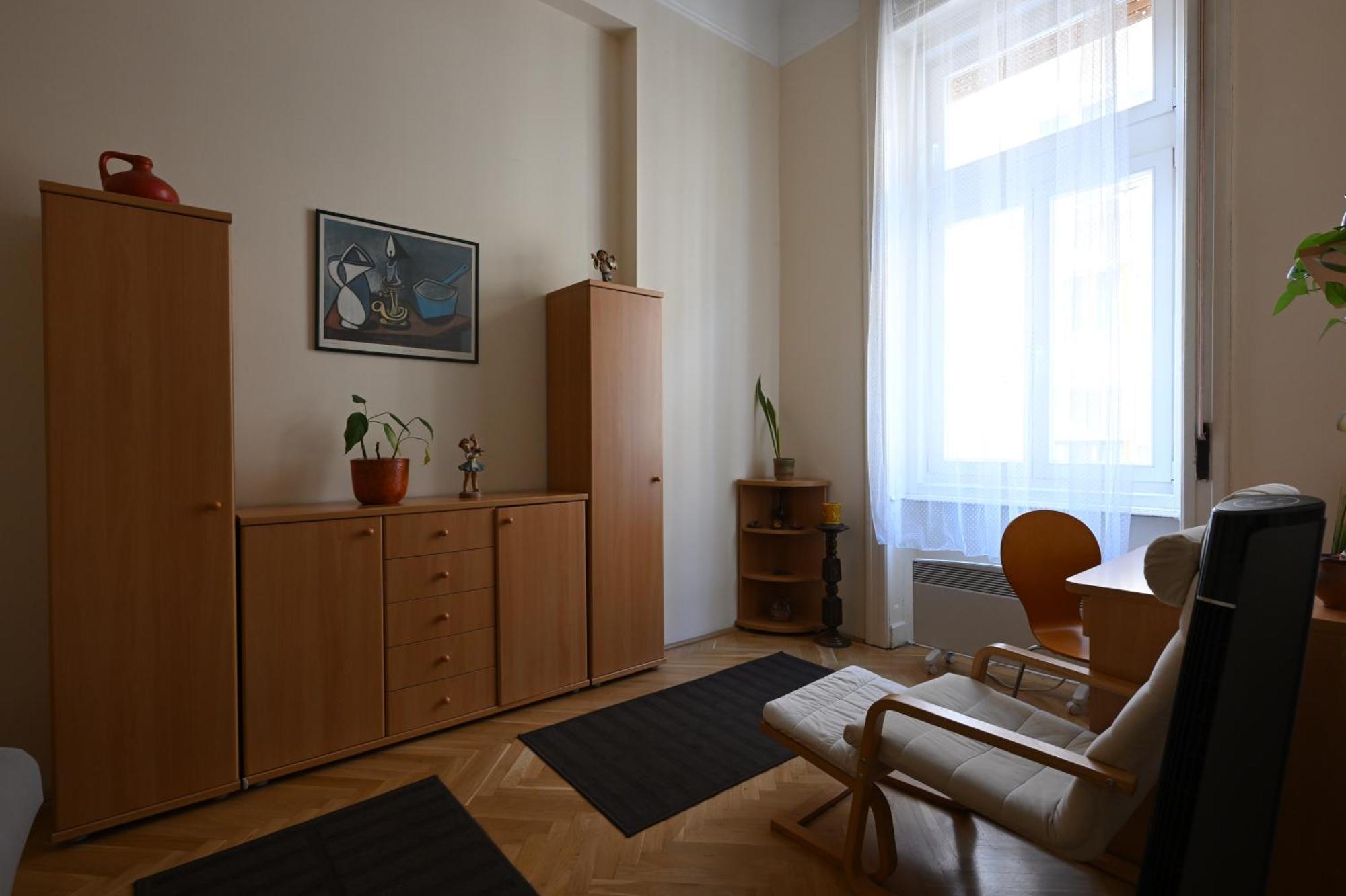 A Quiet Place In The Heart Of The Appartement Budapest