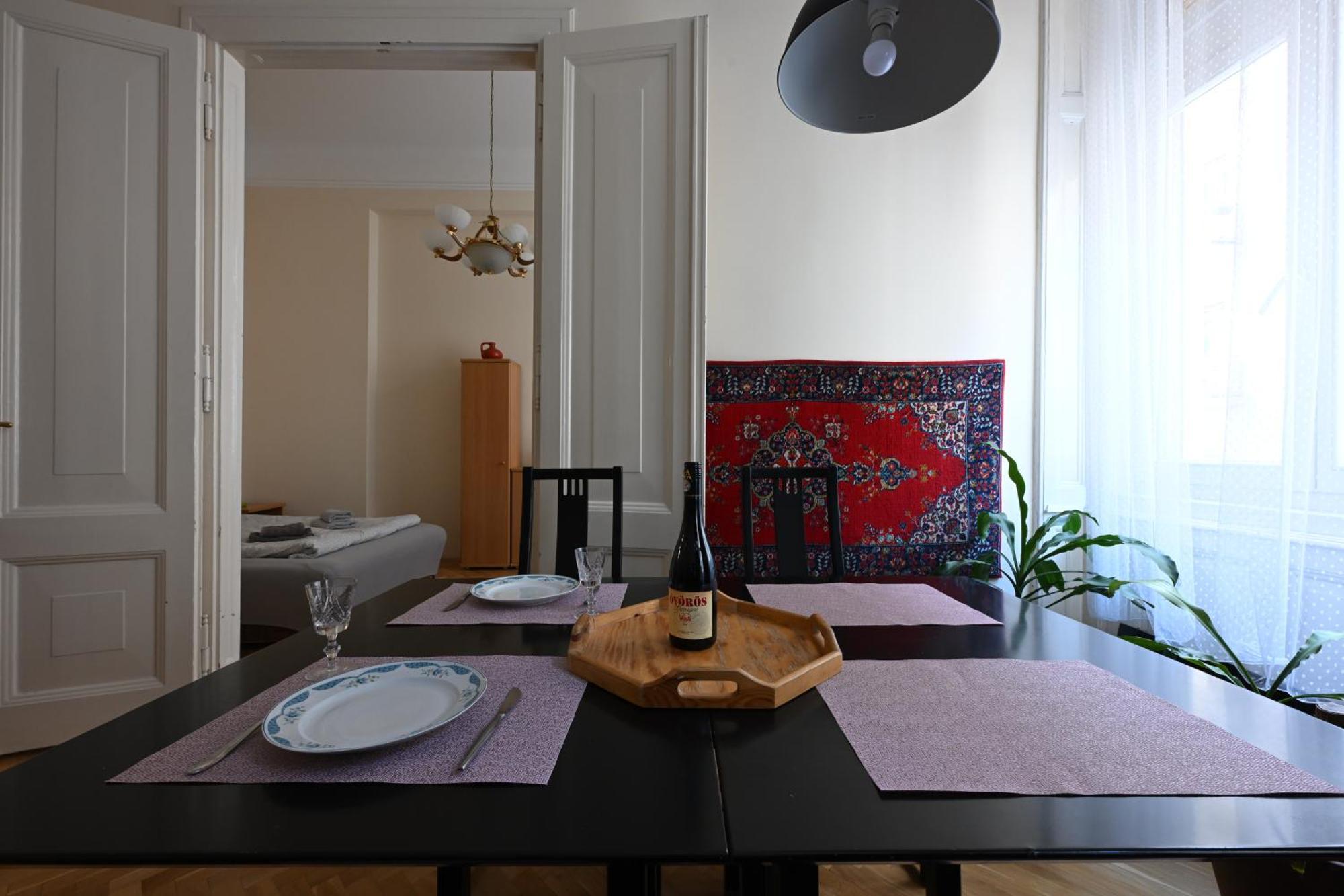 Appartement A Quiet Place In The Heart Of The *