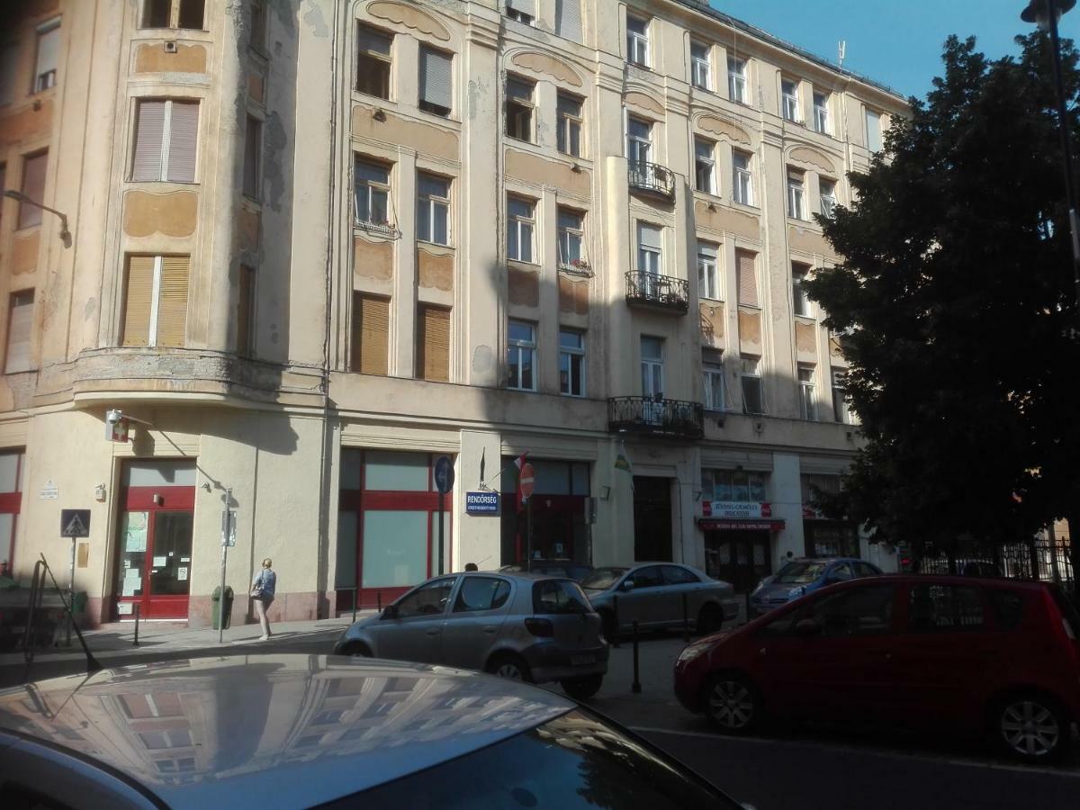 A Quiet Place In The Heart Of The Appartement *